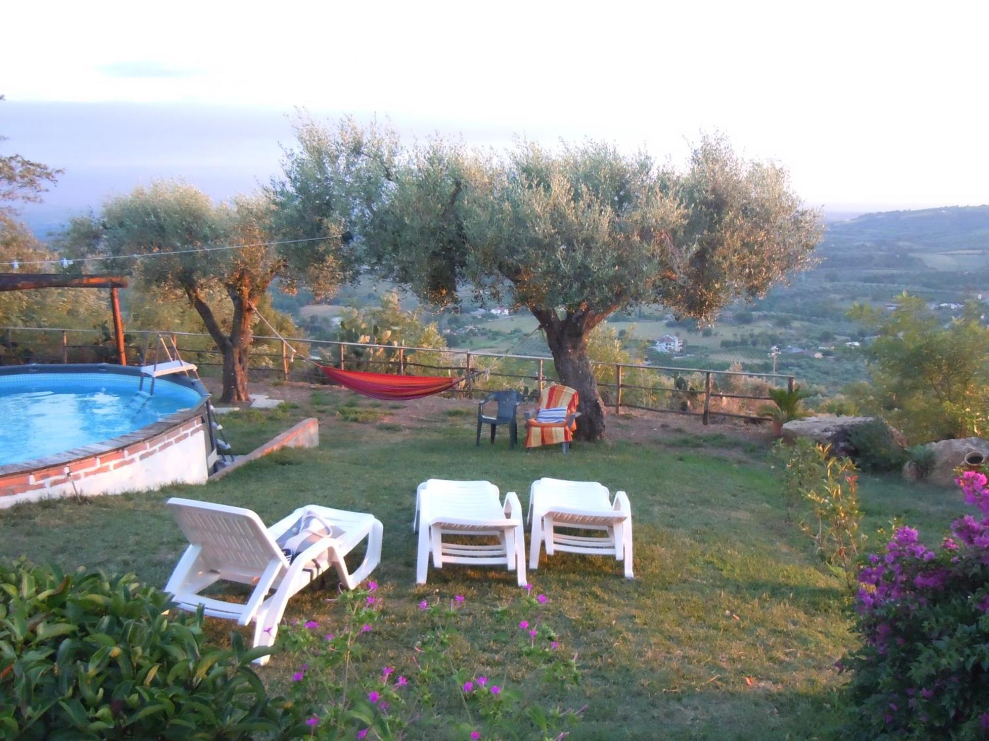 Il Colle Degli Ulivi San Calogero Exterior foto